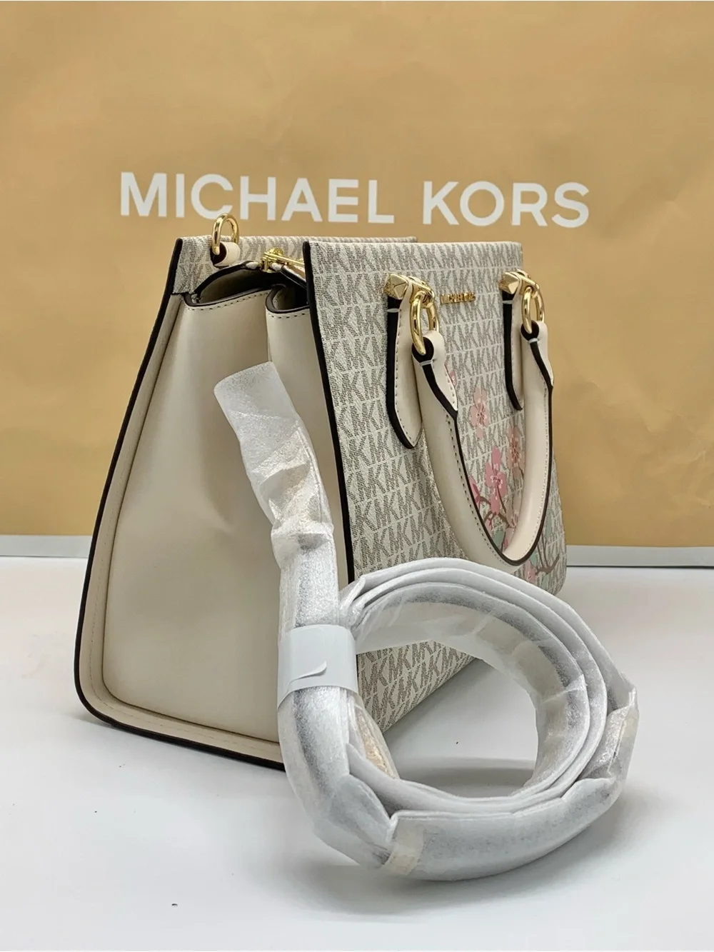 NWT Michael Kors Marilyn Medium Embellished Signature Logo Satchel
